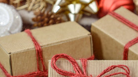 Natural economical and Simple DIY Holiday gifts that everyone will love